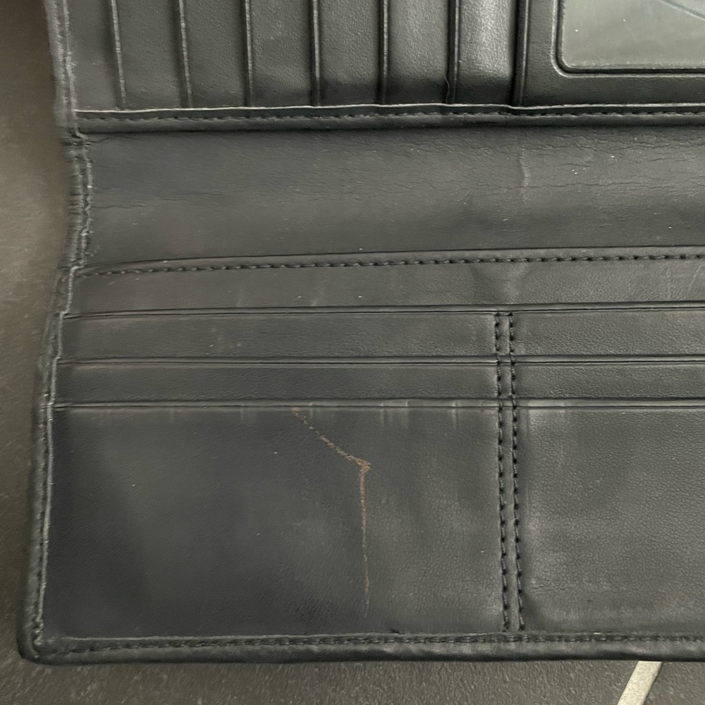 Coach Wallet - Picture 4 of 4